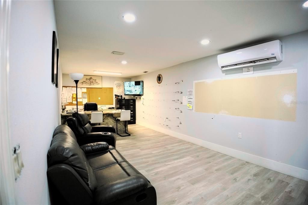 Activo con contrato: $1,985,000 (0 camas, 0 baños, 3141 Pies cuadrados)