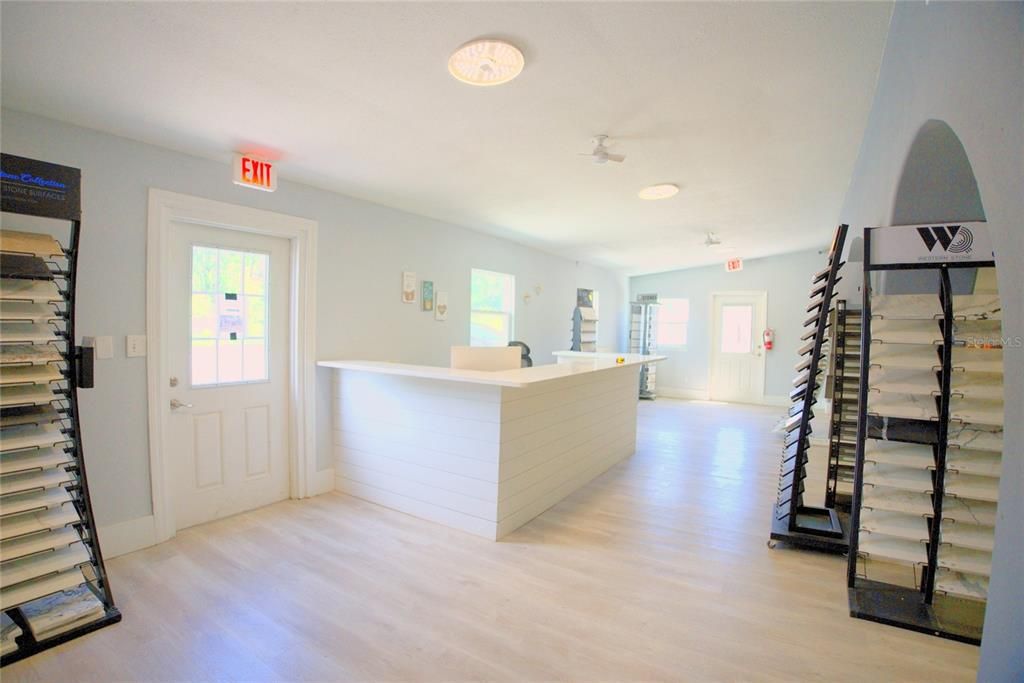 Activo con contrato: $1,985,000 (0 camas, 0 baños, 3141 Pies cuadrados)