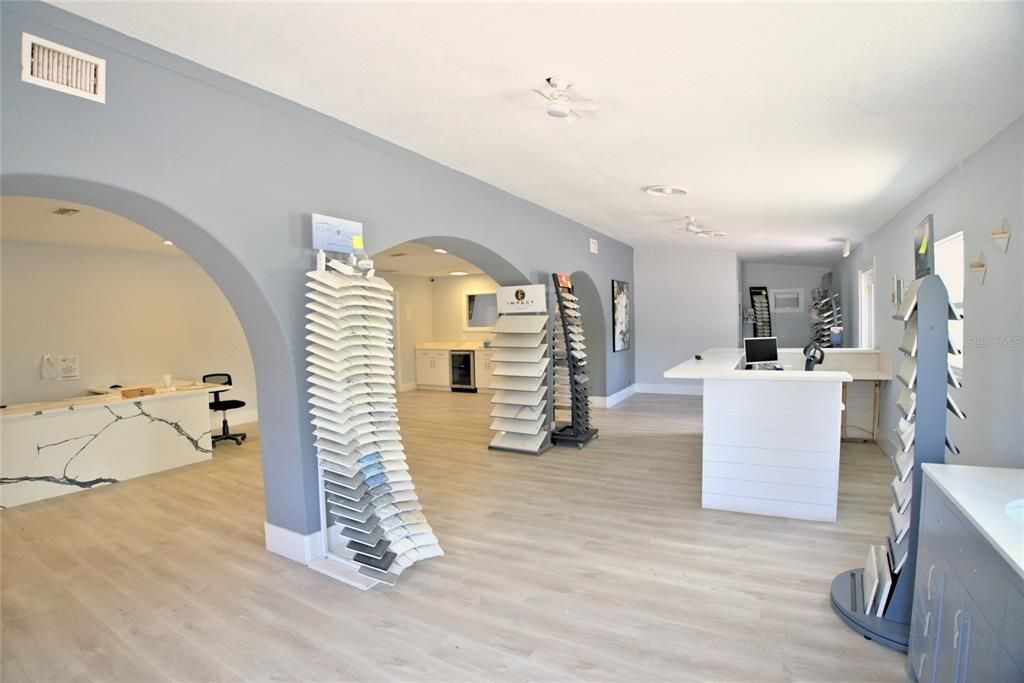 Activo con contrato: $1,985,000 (0 camas, 0 baños, 3141 Pies cuadrados)
