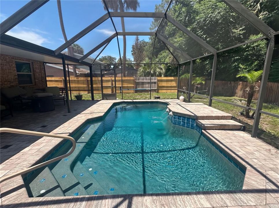 For Sale: $424,900 (3 beds, 2 baths, 1972 Square Feet)