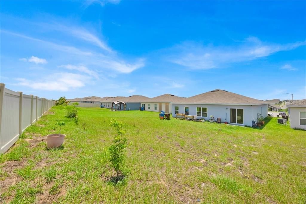 For Rent: $2,500 (4 beds, 2 baths, 1703 Square Feet)