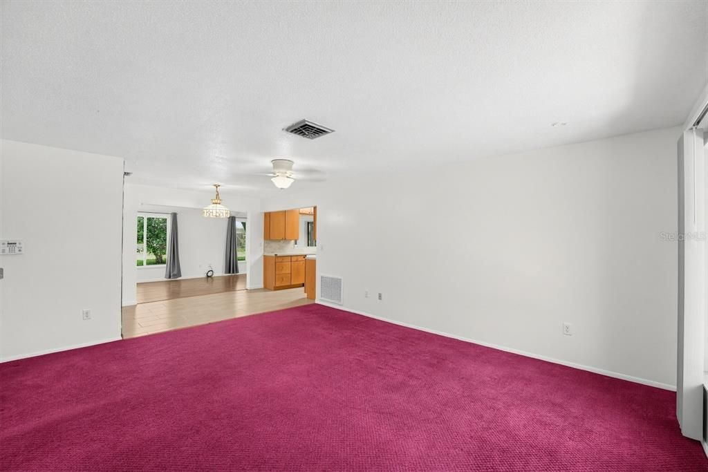 For Sale: $285,000 (2 beds, 2 baths, 1314 Square Feet)