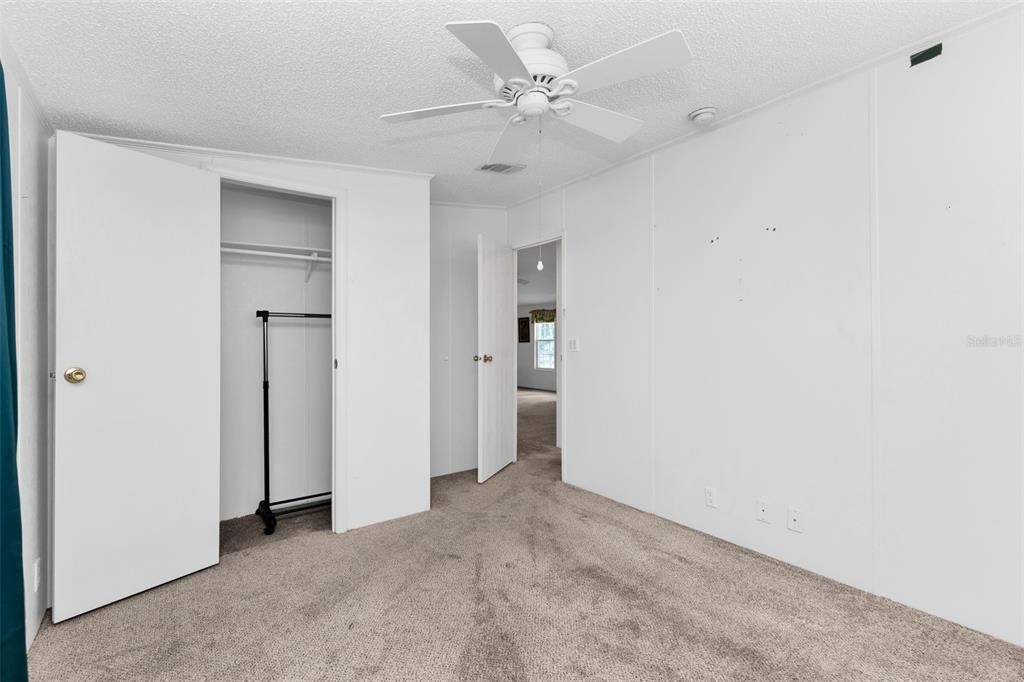 For Sale: $175,000 (2 beds, 2 baths, 1350 Square Feet)