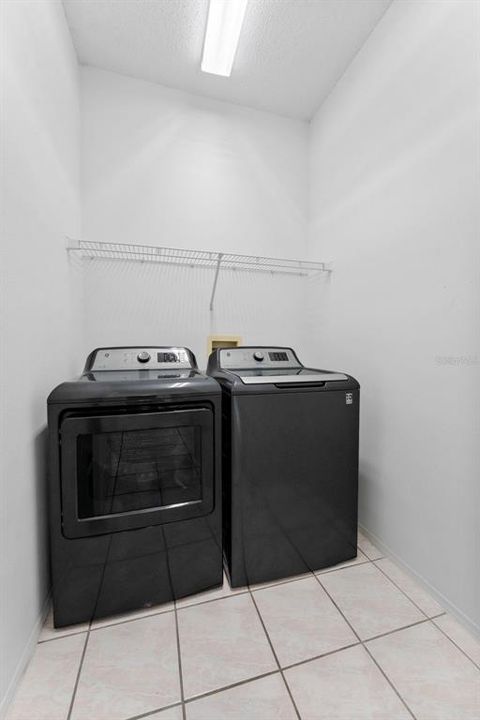 For Sale: $365,000 (3 beds, 2 baths, 1513 Square Feet)