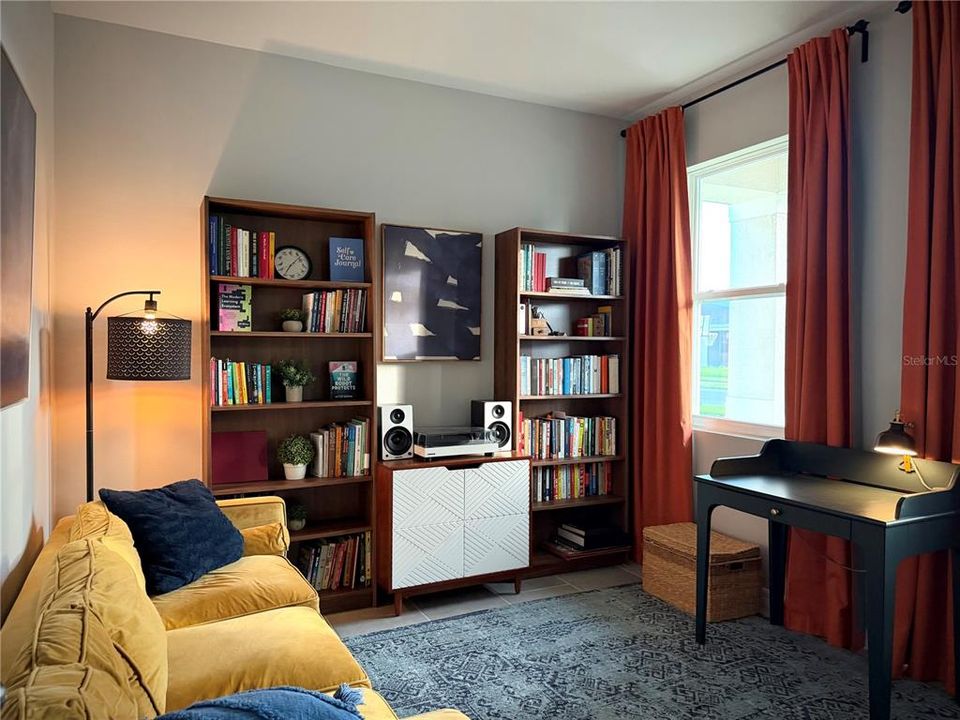 For Sale: $489,000 (4 beds, 3 baths, 2756 Square Feet)