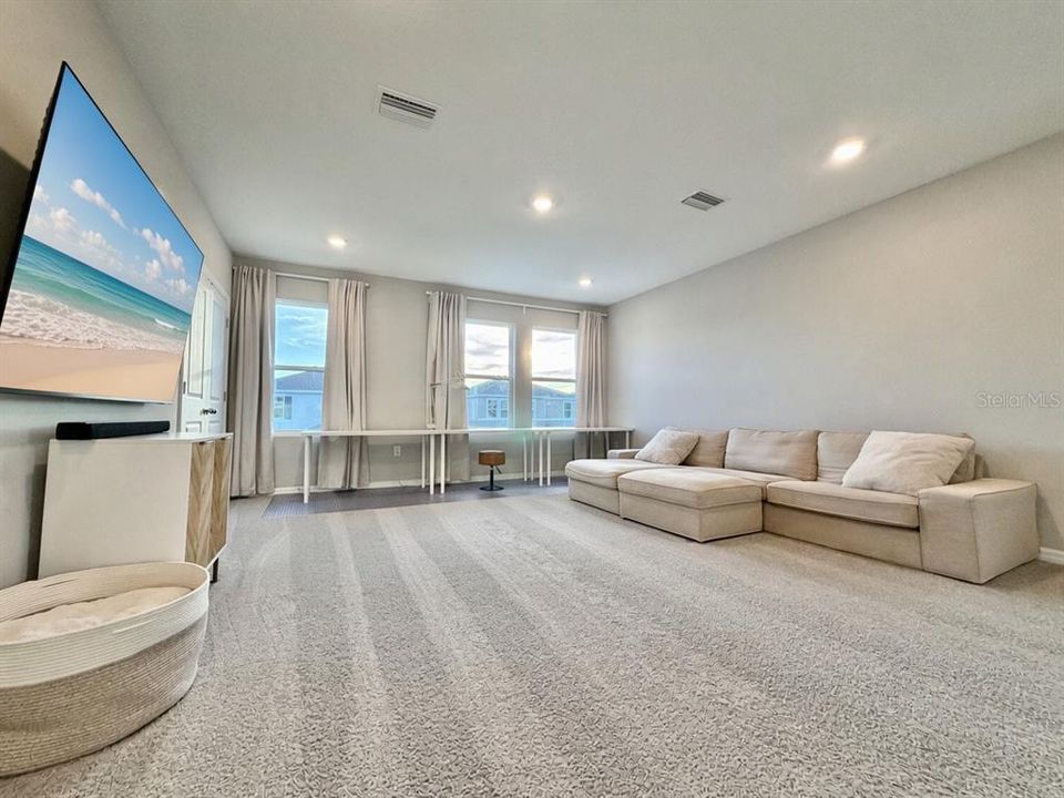 For Sale: $489,000 (4 beds, 3 baths, 2756 Square Feet)