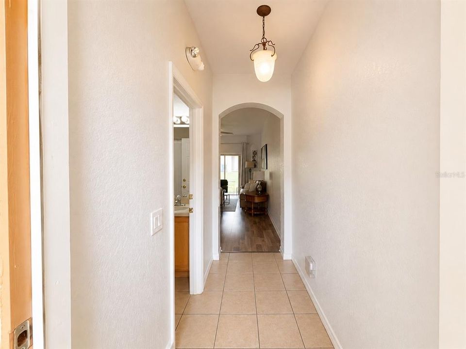 En Venta: $265,000 (4 camas, 3 baños, 1492 Pies cuadrados)