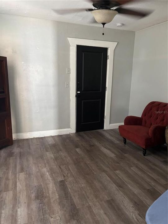 For Sale: $185,000 (3 beds, 2 baths, 1326 Square Feet)