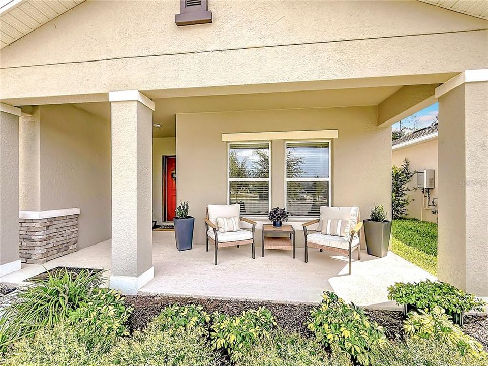 For Sale: $359,900 (4 beds, 3 baths, 2085 Square Feet)