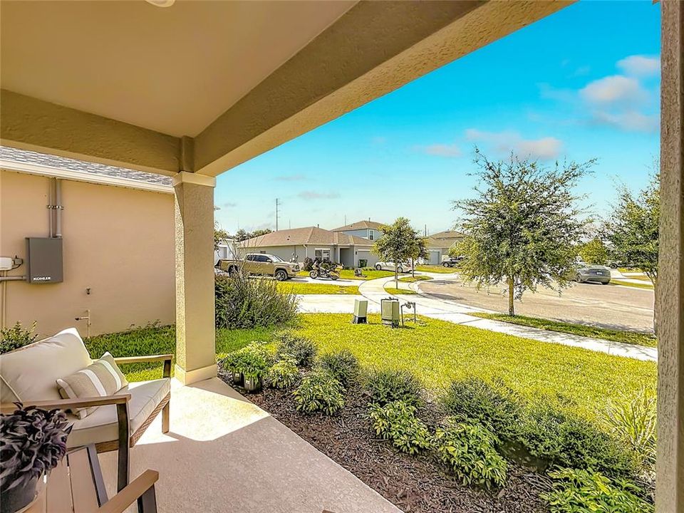 For Sale: $359,900 (4 beds, 3 baths, 2085 Square Feet)