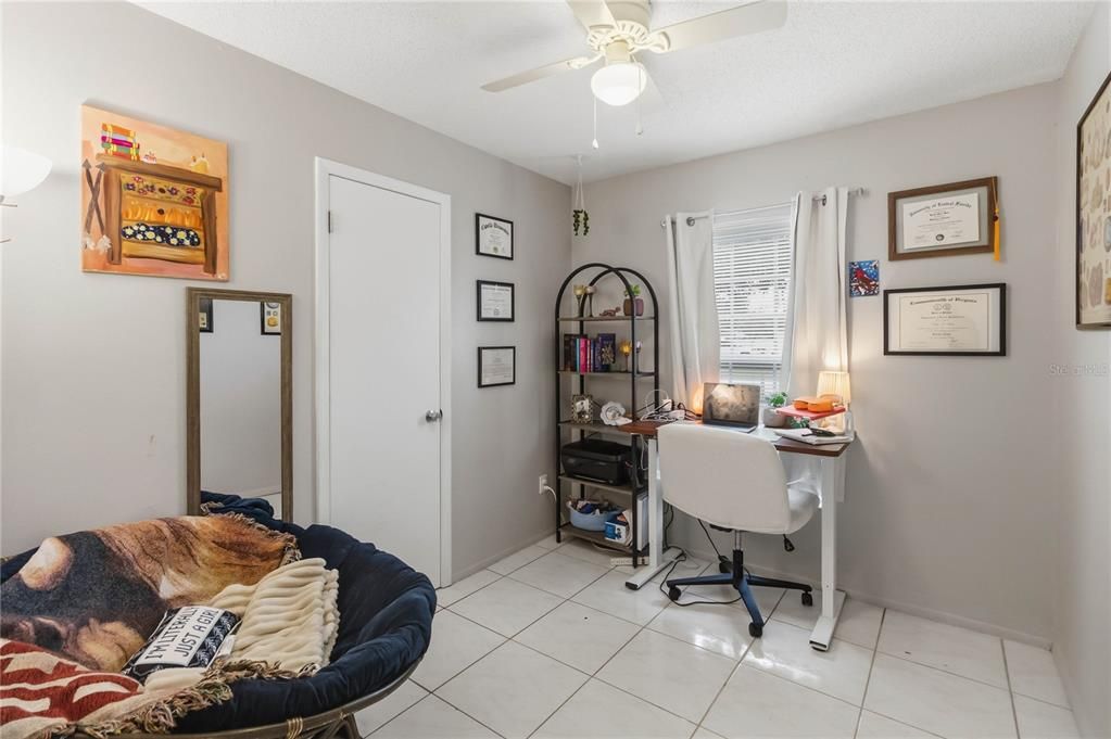 For Sale: $365,000 (3 beds, 1 baths, 1240 Square Feet)