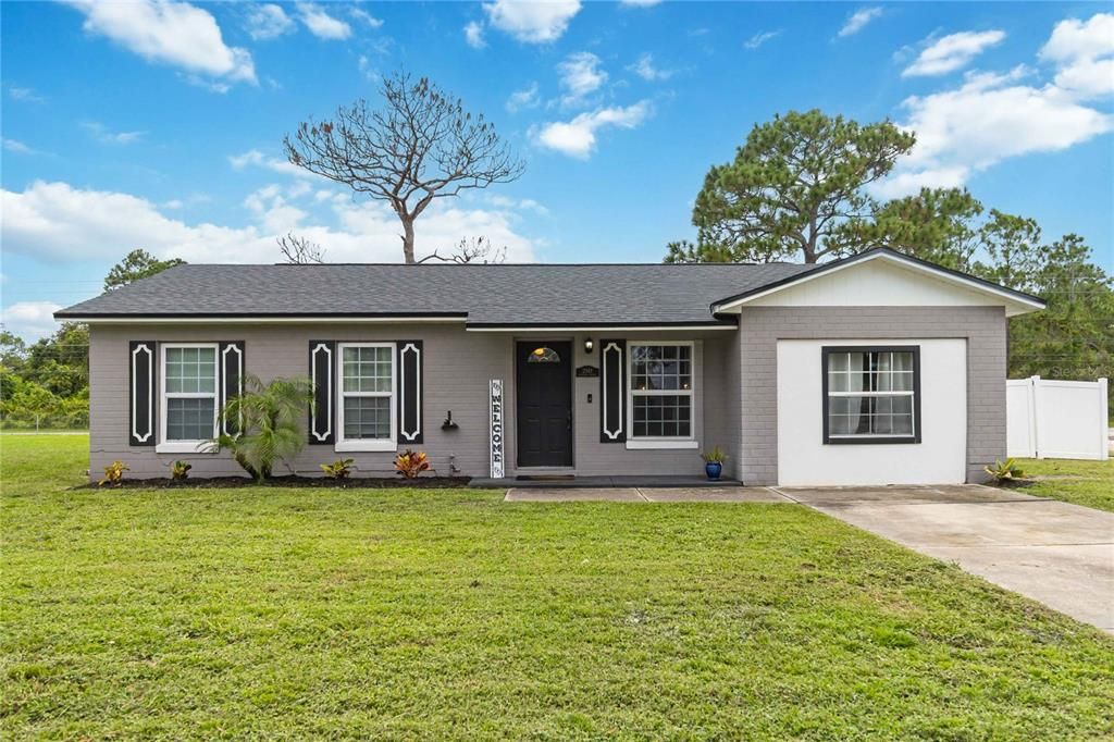 For Sale: $365,000 (3 beds, 1 baths, 1240 Square Feet)