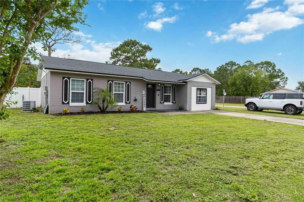 For Sale: $365,000 (3 beds, 1 baths, 1240 Square Feet)
