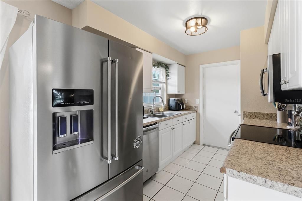 For Sale: $365,000 (3 beds, 1 baths, 1240 Square Feet)