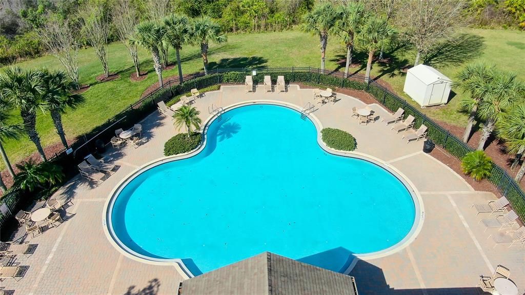 En Venta: $369,900 (4 camas, 3 baños, 2027 Pies cuadrados)