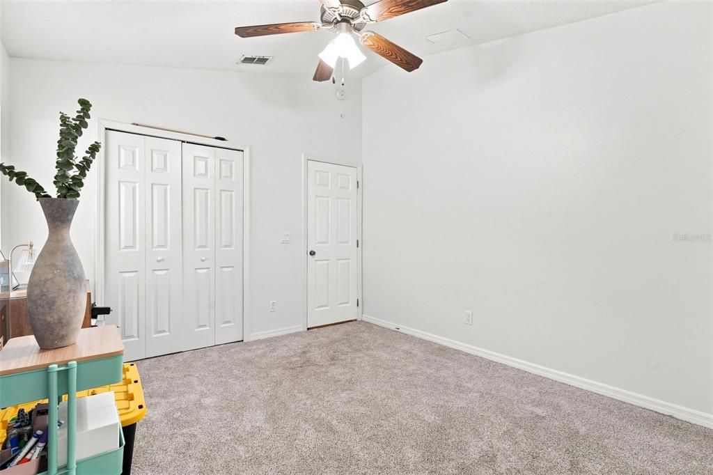 For Sale: $369,900 (3 beds, 2 baths, 1883 Square Feet)