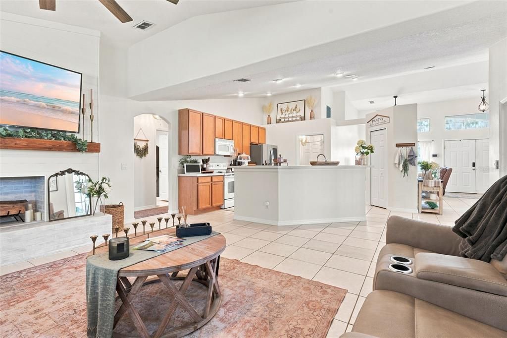For Sale: $369,900 (3 beds, 2 baths, 1883 Square Feet)