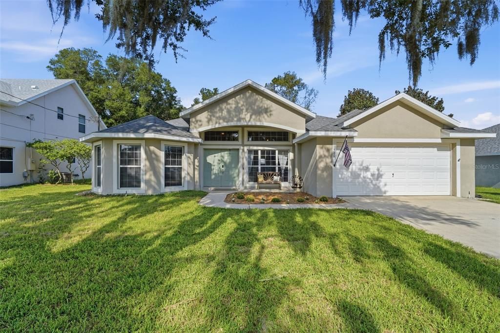 For Sale: $369,900 (3 beds, 2 baths, 1883 Square Feet)
