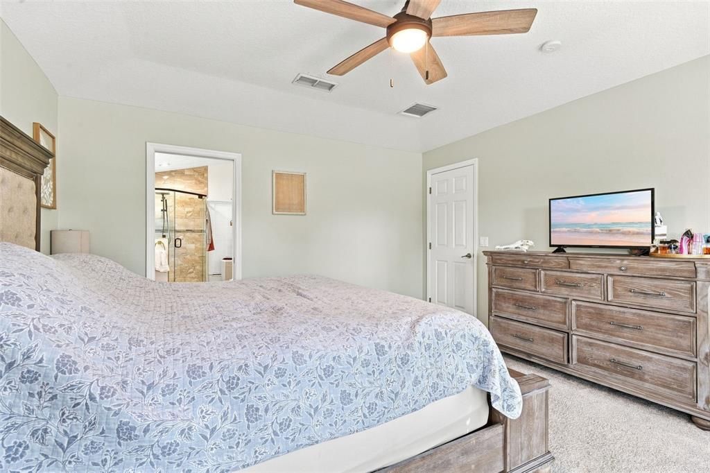 For Sale: $369,900 (3 beds, 2 baths, 1883 Square Feet)