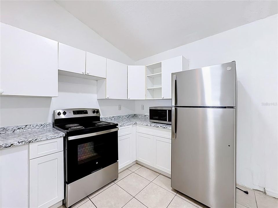 For Sale: $269,999 (3 beds, 2 baths, 1278 Square Feet)