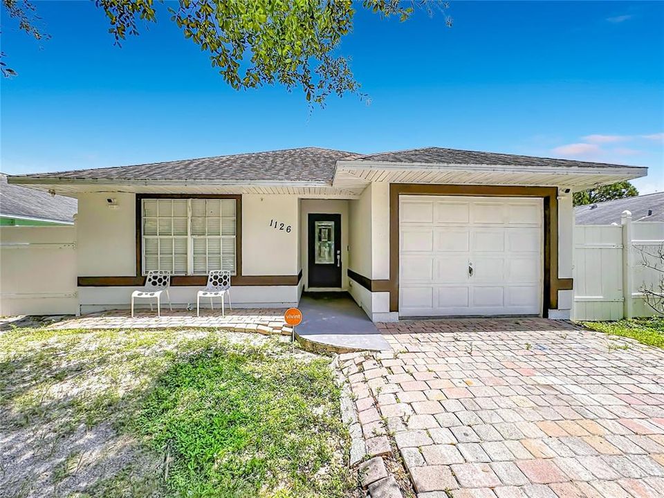 For Sale: $269,999 (3 beds, 2 baths, 1278 Square Feet)