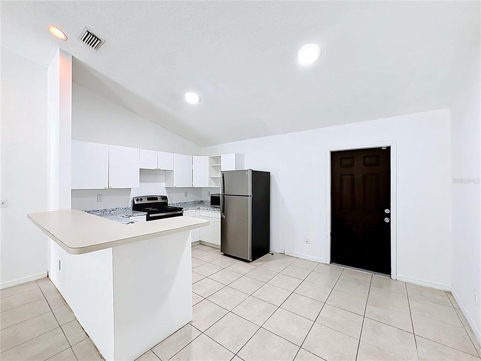 For Sale: $269,999 (3 beds, 2 baths, 1278 Square Feet)