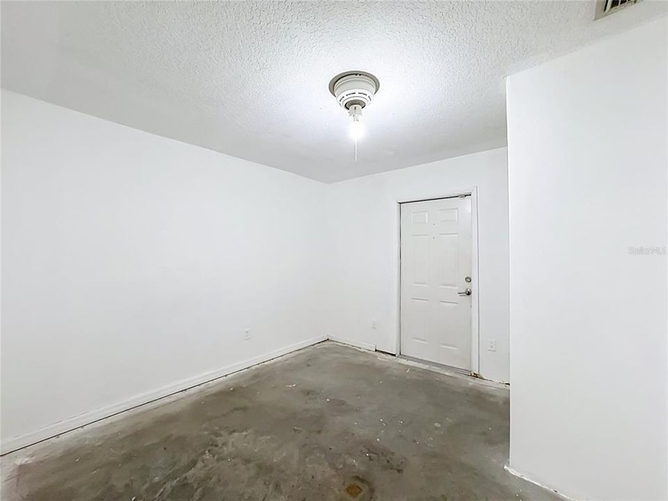 For Sale: $269,999 (3 beds, 2 baths, 1278 Square Feet)
