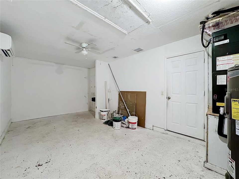 For Sale: $269,999 (3 beds, 2 baths, 1278 Square Feet)