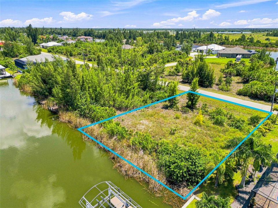 En Venta: $125,000 (0.23 acres)