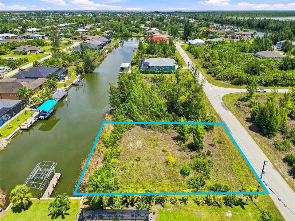 En Venta: $125,000 (0.23 acres)