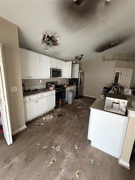 For Sale: $145,000 (3 beds, 2 baths, 1772 Square Feet)