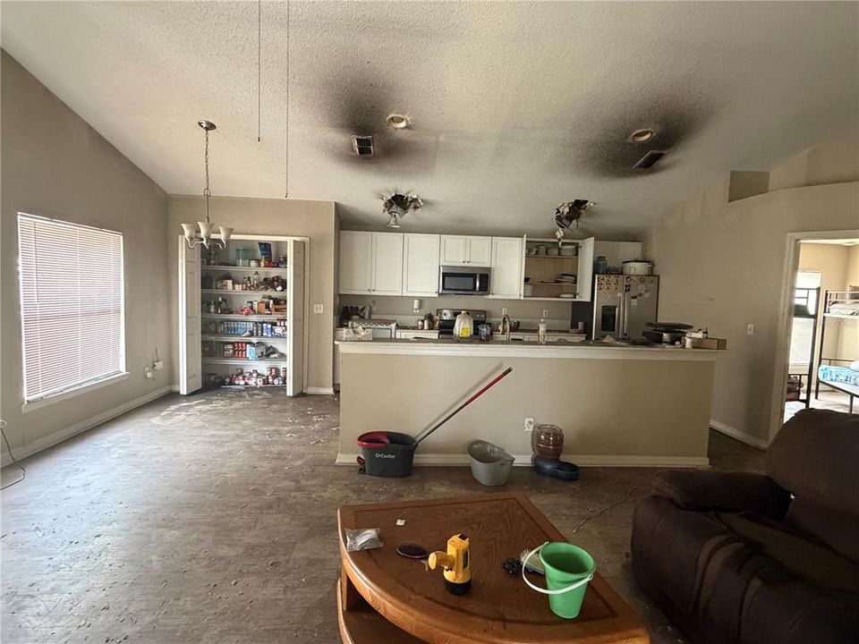 For Sale: $145,000 (3 beds, 2 baths, 1772 Square Feet)