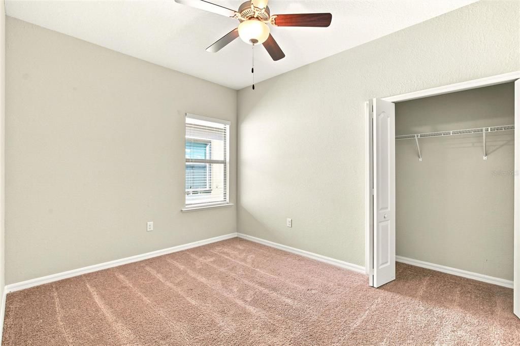 For Sale: $313,000 (3 beds, 2 baths, 1978 Square Feet)