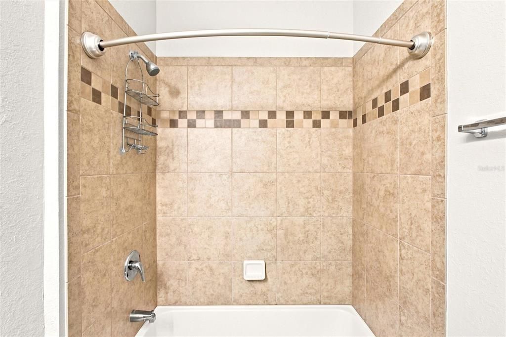 For Sale: $313,000 (3 beds, 2 baths, 1978 Square Feet)