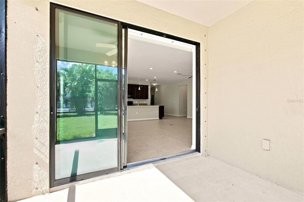 For Sale: $313,000 (3 beds, 2 baths, 1978 Square Feet)