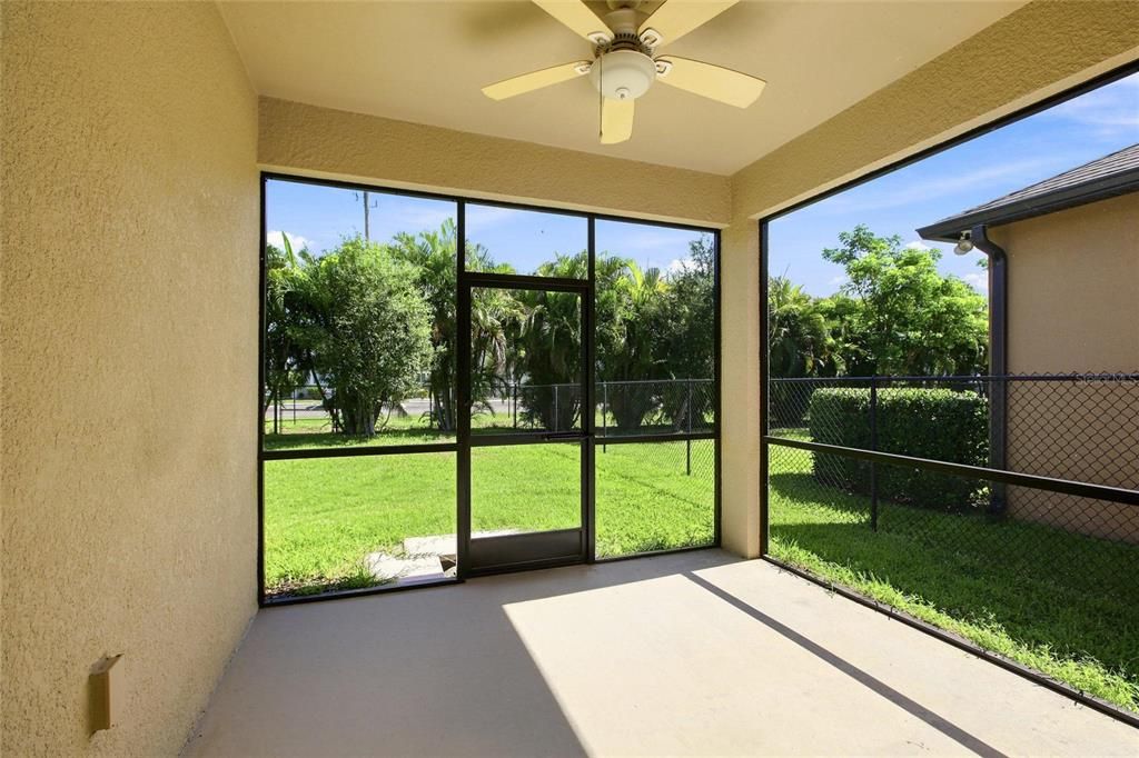 For Sale: $313,000 (3 beds, 2 baths, 1978 Square Feet)
