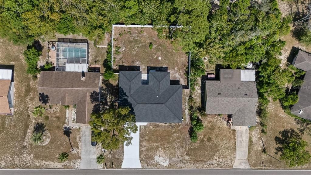 For Sale: $347,900 (3 beds, 2 baths, 1721 Square Feet)