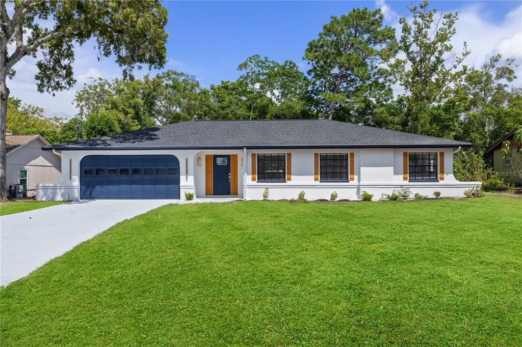 For Sale: $347,900 (3 beds, 2 baths, 1721 Square Feet)