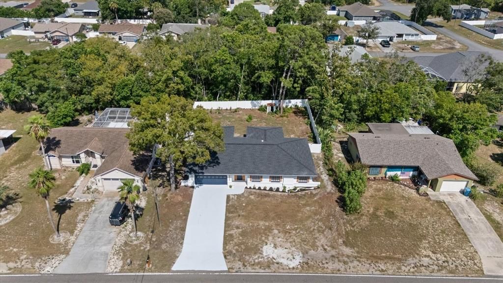 For Sale: $347,900 (3 beds, 2 baths, 1721 Square Feet)