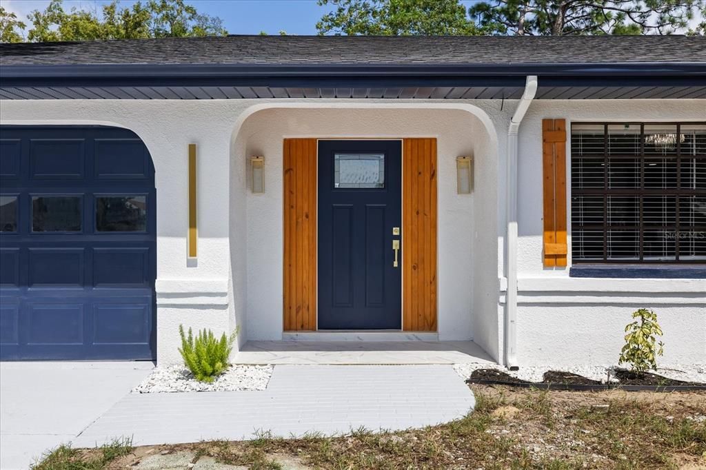 For Sale: $347,900 (3 beds, 2 baths, 1721 Square Feet)