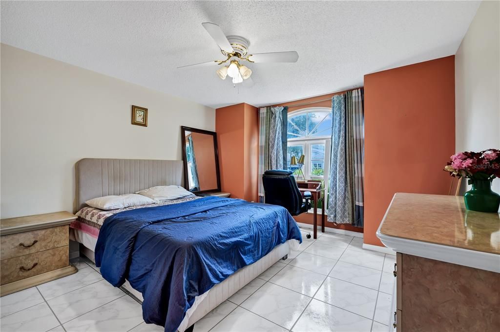 For Sale: $445,000 (3 beds, 2 baths, 1669 Square Feet)