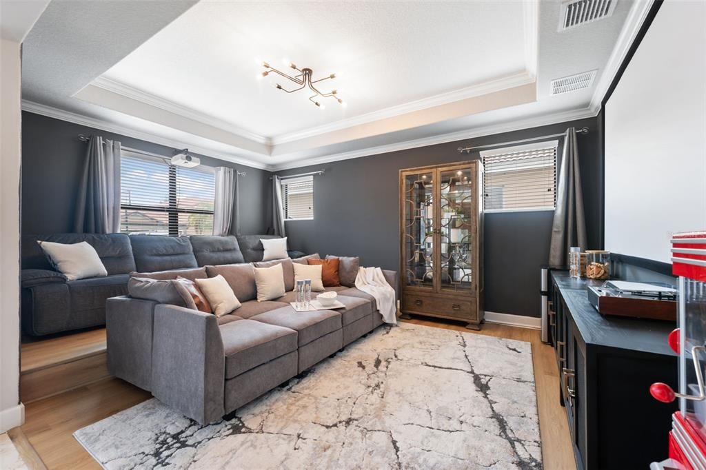 For Sale: $1,250,000 (5 beds, 3 baths, 4118 Square Feet)