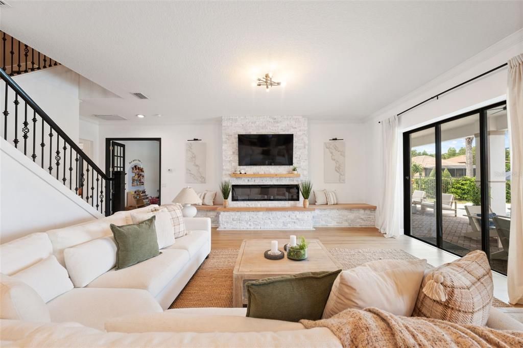 For Sale: $1,250,000 (5 beds, 3 baths, 4118 Square Feet)