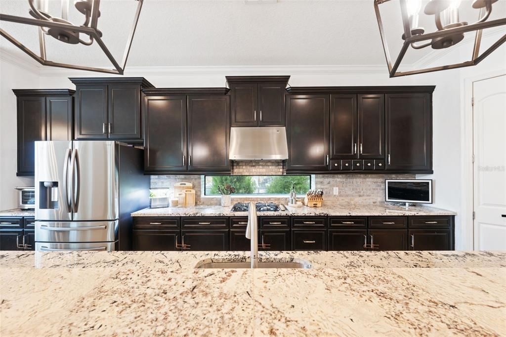 For Sale: $1,250,000 (5 beds, 3 baths, 4118 Square Feet)
