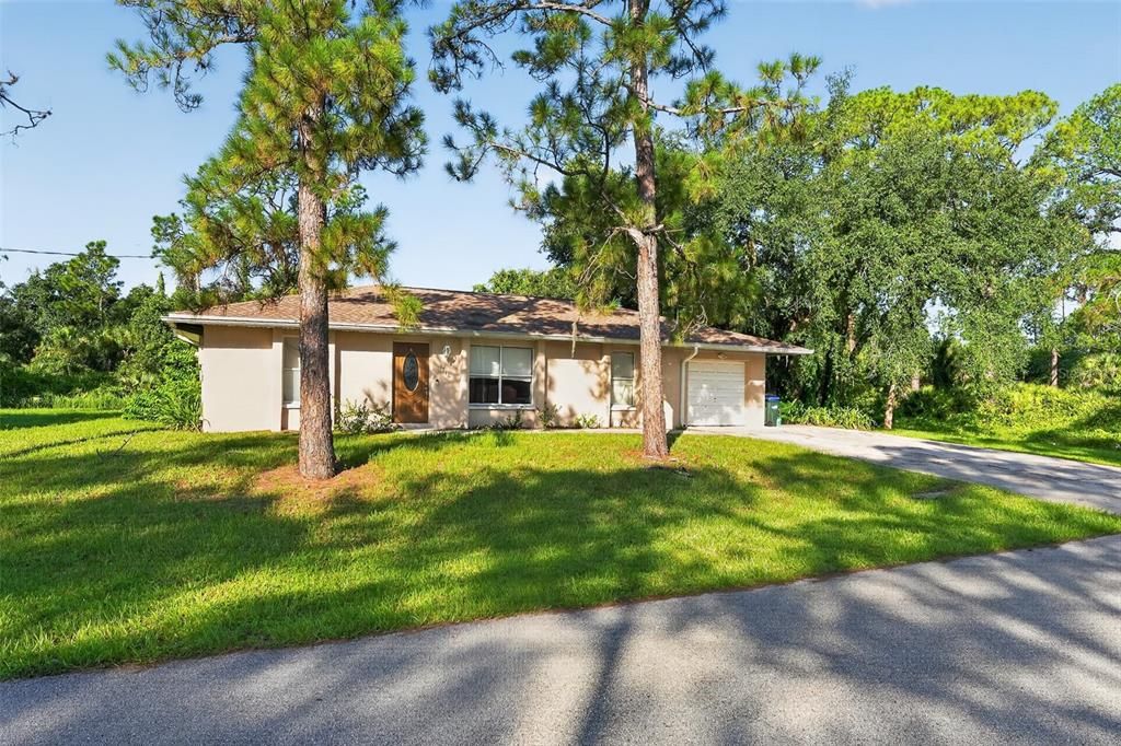For Sale: $280,000 (4 beds, 3 baths, 1518 Square Feet)