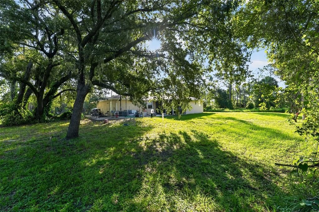 For Sale: $280,000 (4 beds, 3 baths, 1518 Square Feet)