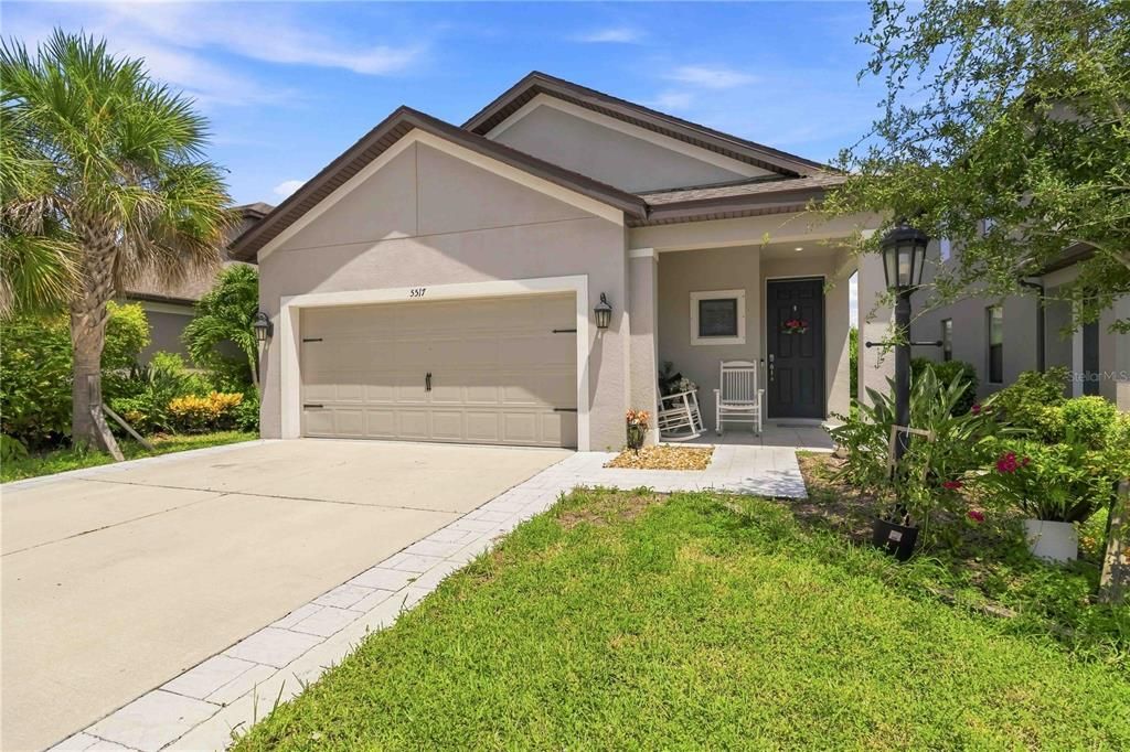 For Rent: $3,200 (3 beds, 2 baths, 1790 Square Feet)