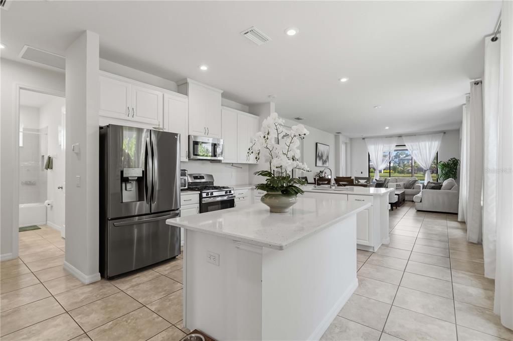 For Rent: $3,200 (3 beds, 2 baths, 1790 Square Feet)