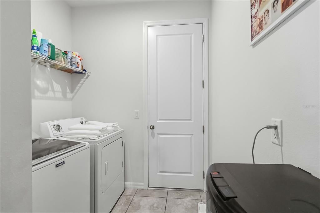 For Rent: $3,200 (3 beds, 2 baths, 1790 Square Feet)