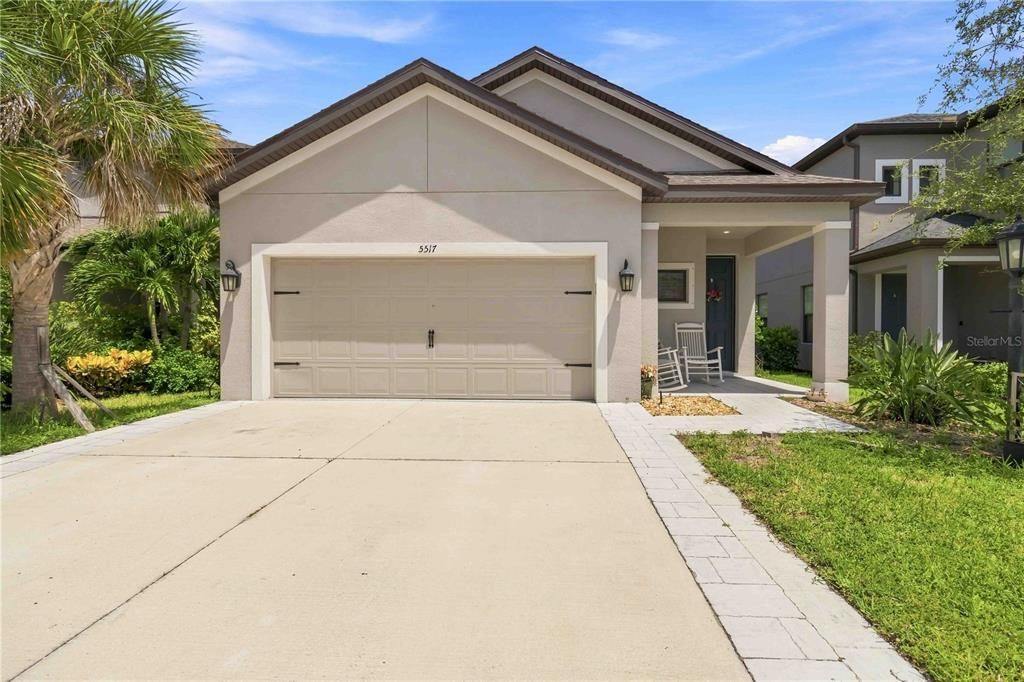 For Rent: $3,200 (3 beds, 2 baths, 1790 Square Feet)